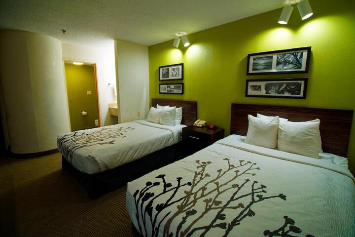 2 Double Beds (2 of 5)