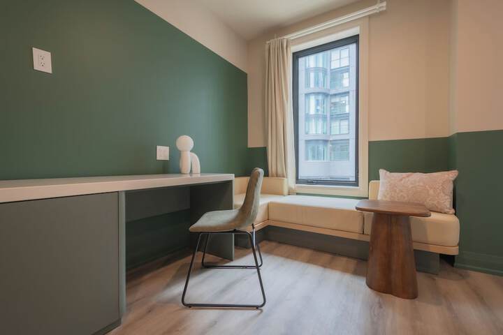 Room 15 of 29