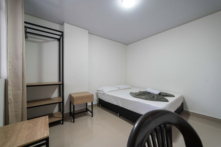 Room 57 of 122