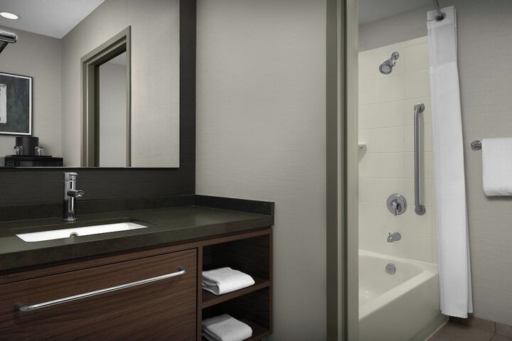 Room 14 of 35