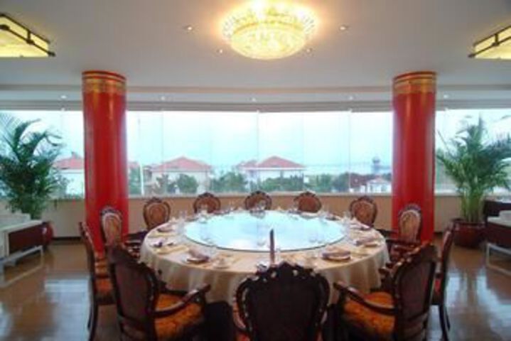 Dining 19 of 19