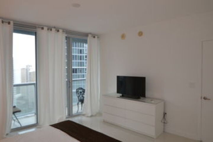 Room 35 of 133