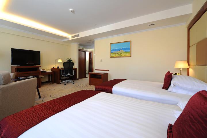 Room 41 of 325