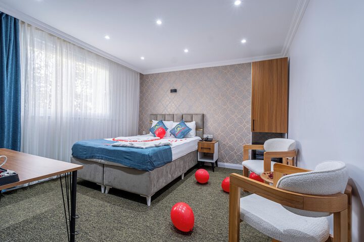 Room 5 of 30