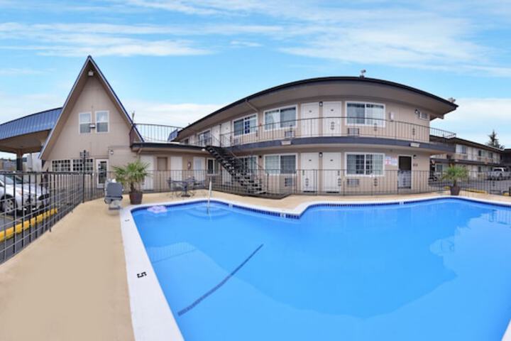 Pool 19 of 48