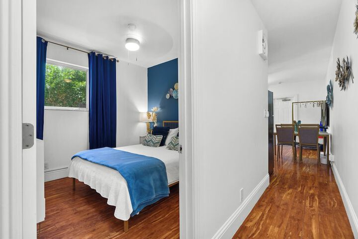 Room 19 of 120