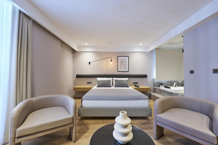 Room 17 of 29