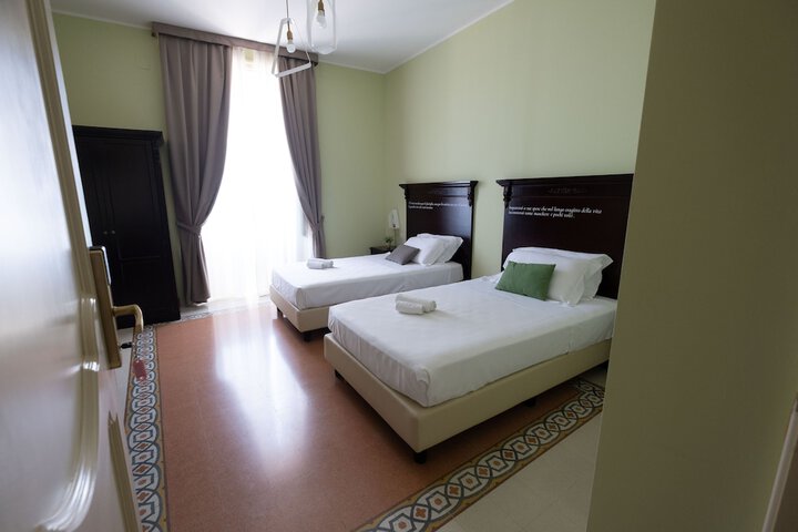 Room 21 of 46