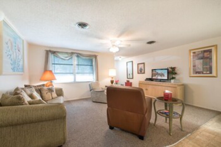 Room 11 of 24