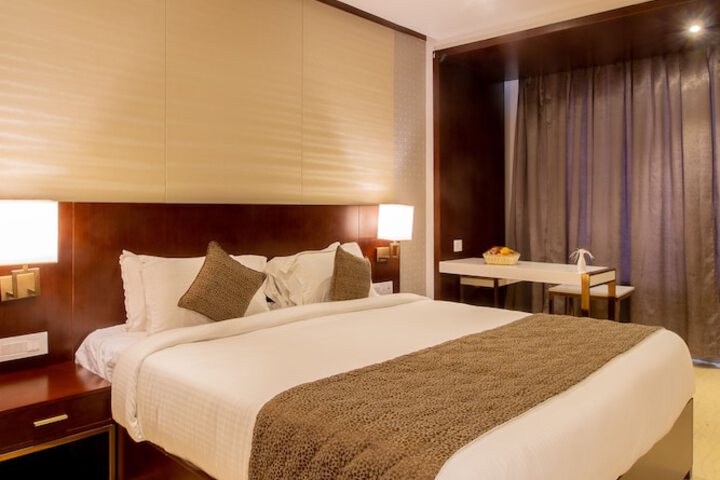 Room 10 of 23