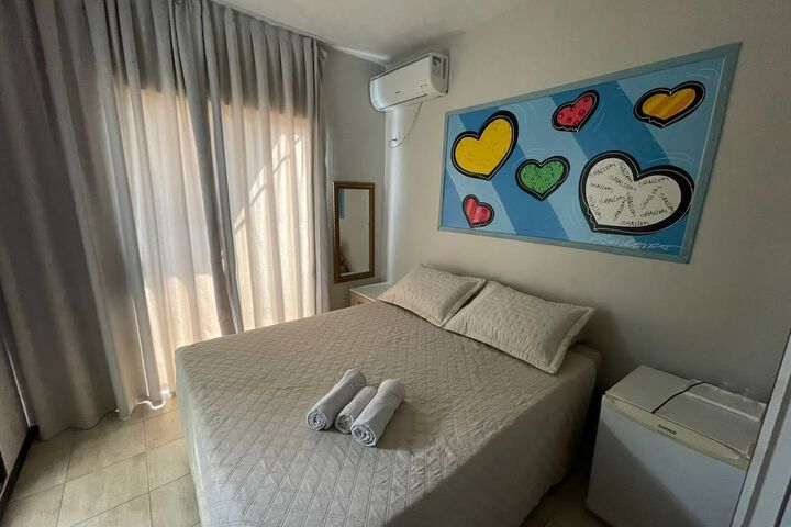 Room 12 of 33