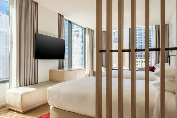 Room 36 of 95