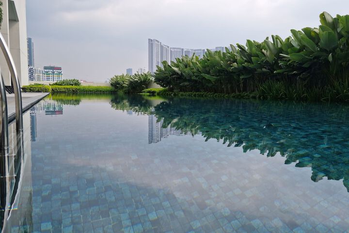 Pool 22 of 30