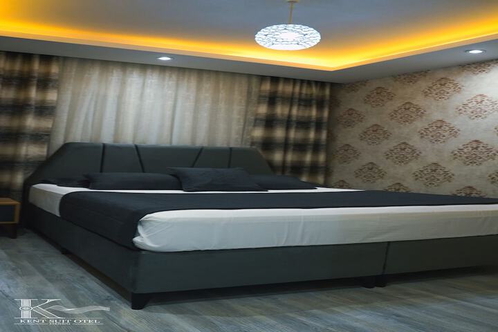 Room 17 of 37