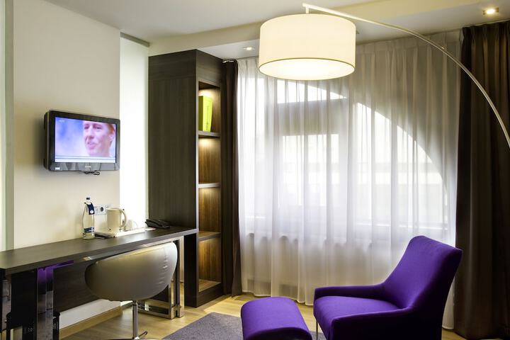 Room 14 of 44
