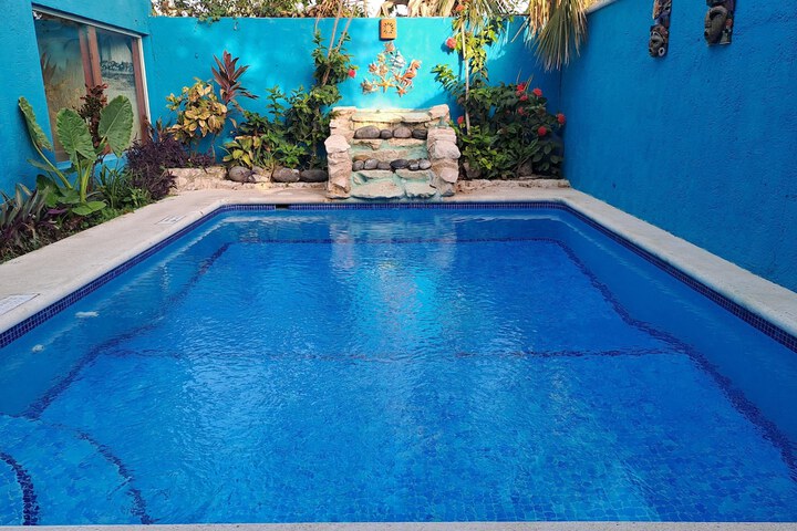 Pools & Facilities