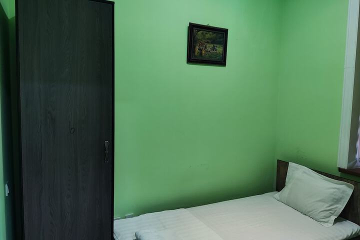 Room 10 of 70