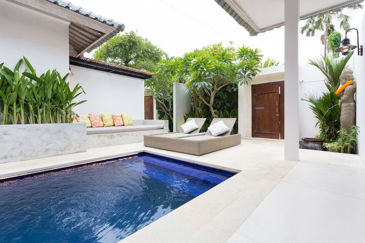 Pools & Facilities
