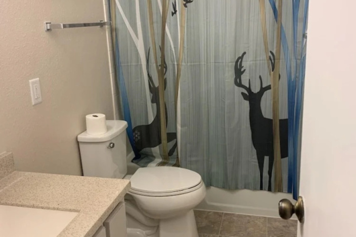 Room 5 of 7