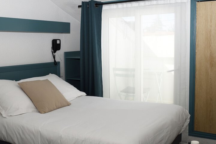 Room 13 of 113
