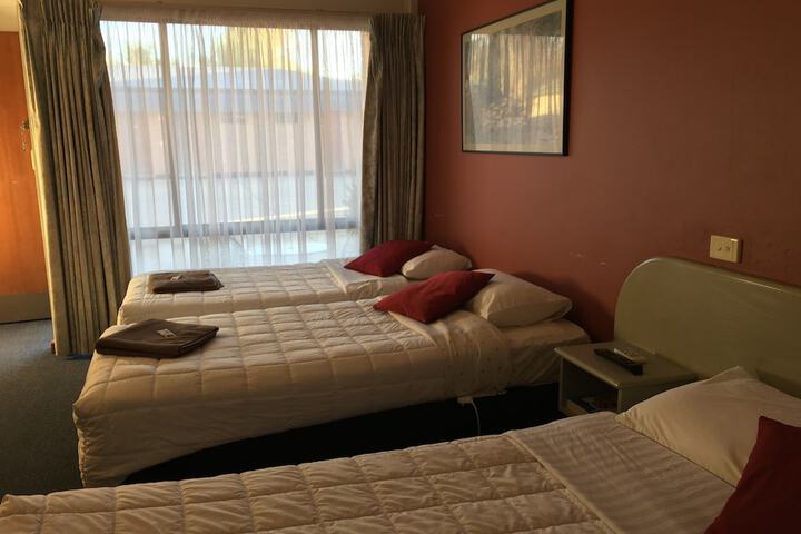 Room 12 of 78