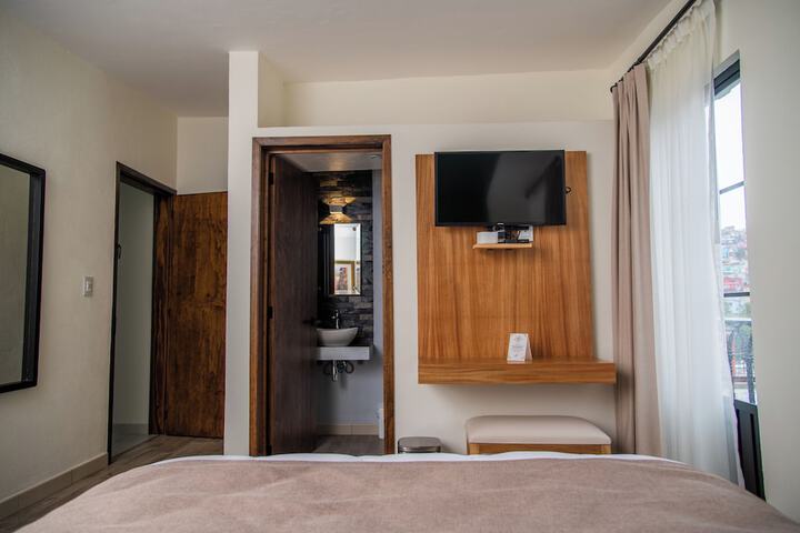 Room 15 of 96