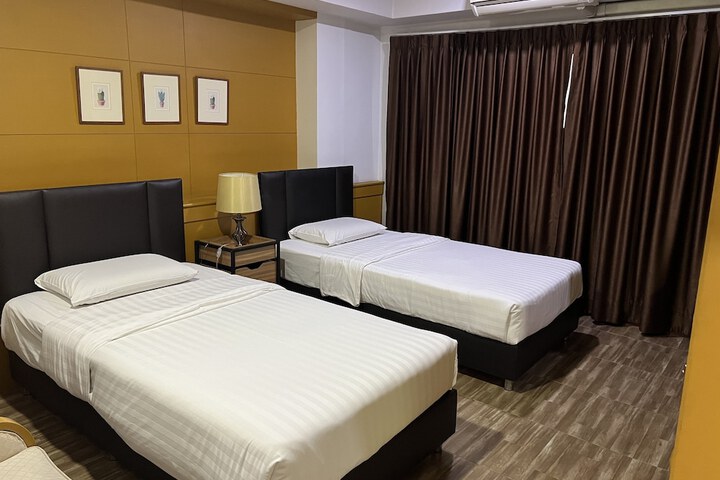 Room 21 of 149
