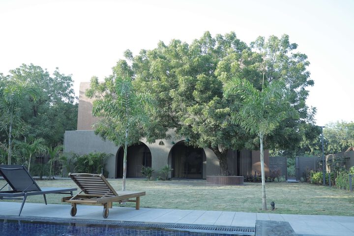 Hotel Exterior 160 of 160