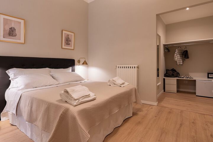 Room 14 of 25