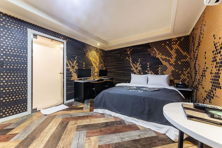 Room 56 of 57