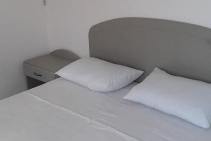 Room 8 of 21