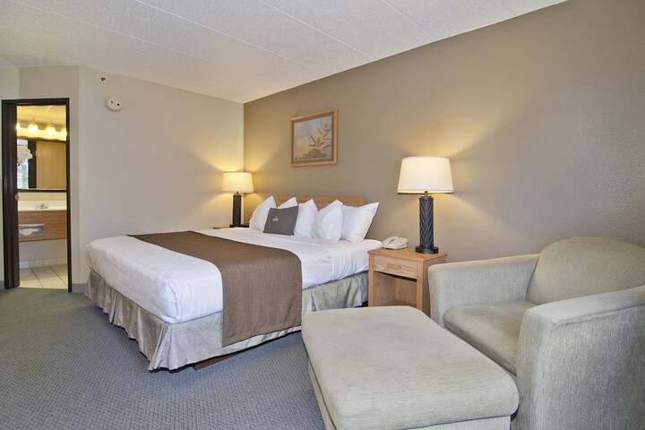 1 King Bed (21 of 28)