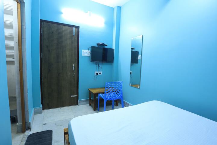 Room 21 of 34
