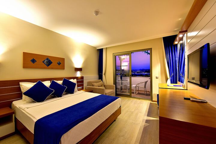 Room 6 of 39