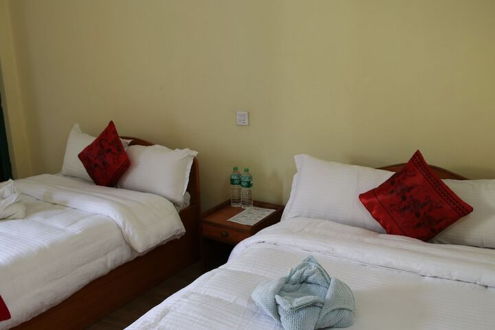 Room 6 of 43