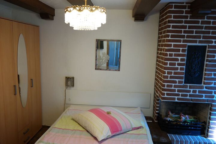Room 20 of 34