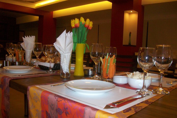 Dining 41 of 49