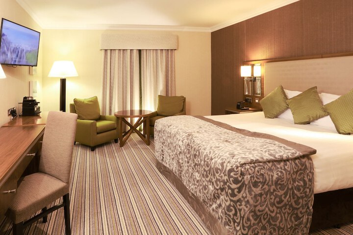 Room 7 of 27