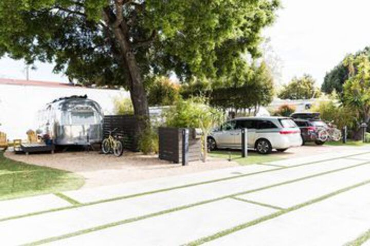 Property Grounds 42 of 51