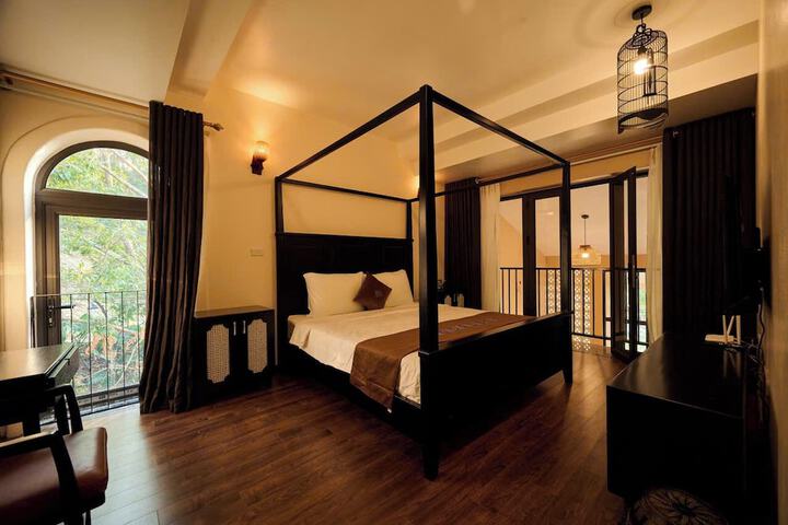 Room 50 of 149