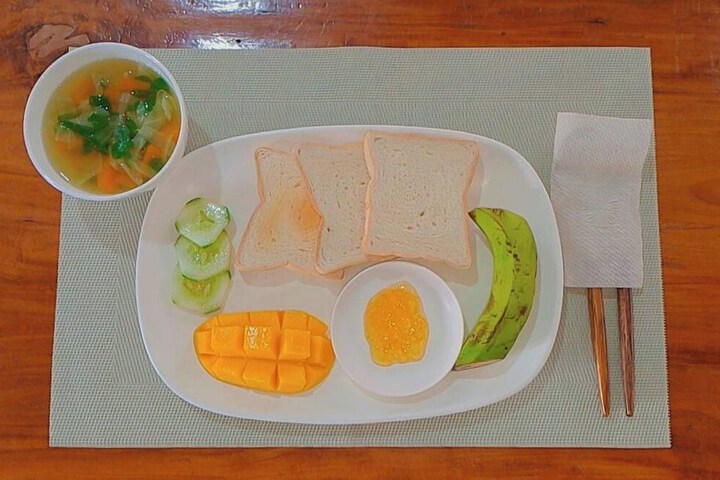 Breakfast/Coffee Service 60 of 74