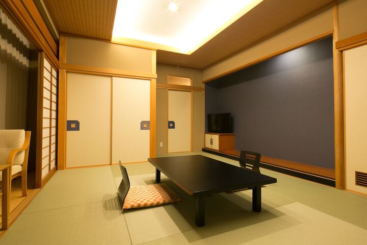 Room 7 of 60