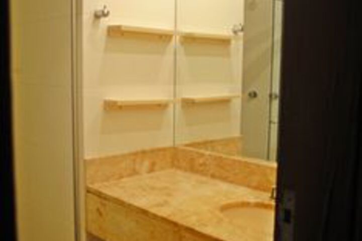 Room 4 of 51