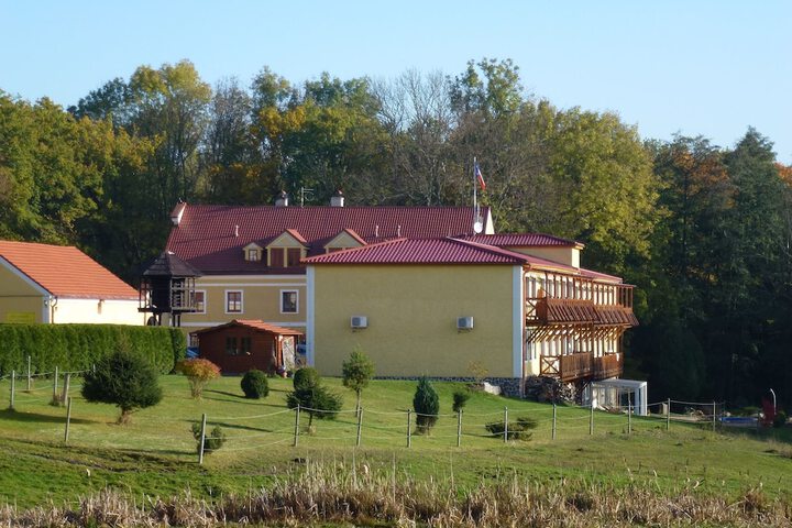 Hotel 74 of 79