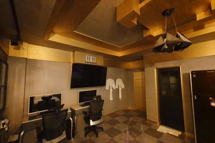 Room 115 of 138