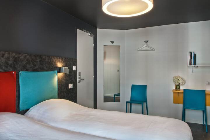 Room 14 of 26