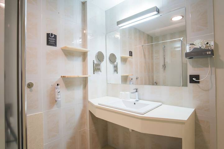 Clean Restrooms