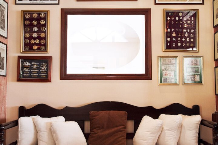 Room 9 of 9
