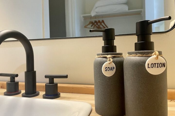 Room 13 of 38