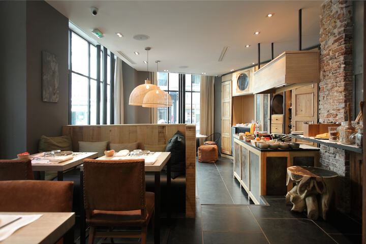 Breakfast/Coffee Service 107 of 139